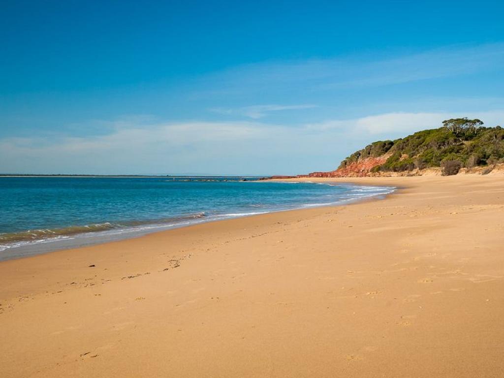 Вилла Saltwater Breeze Retreat Коув Экстерьер фото